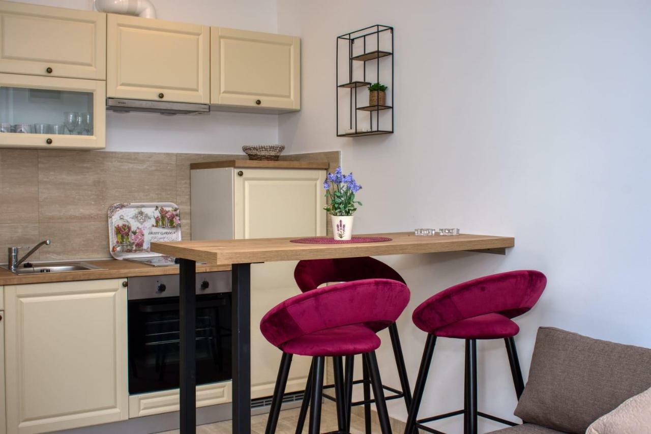 Apartman Ante Сукошан Экстерьер фото