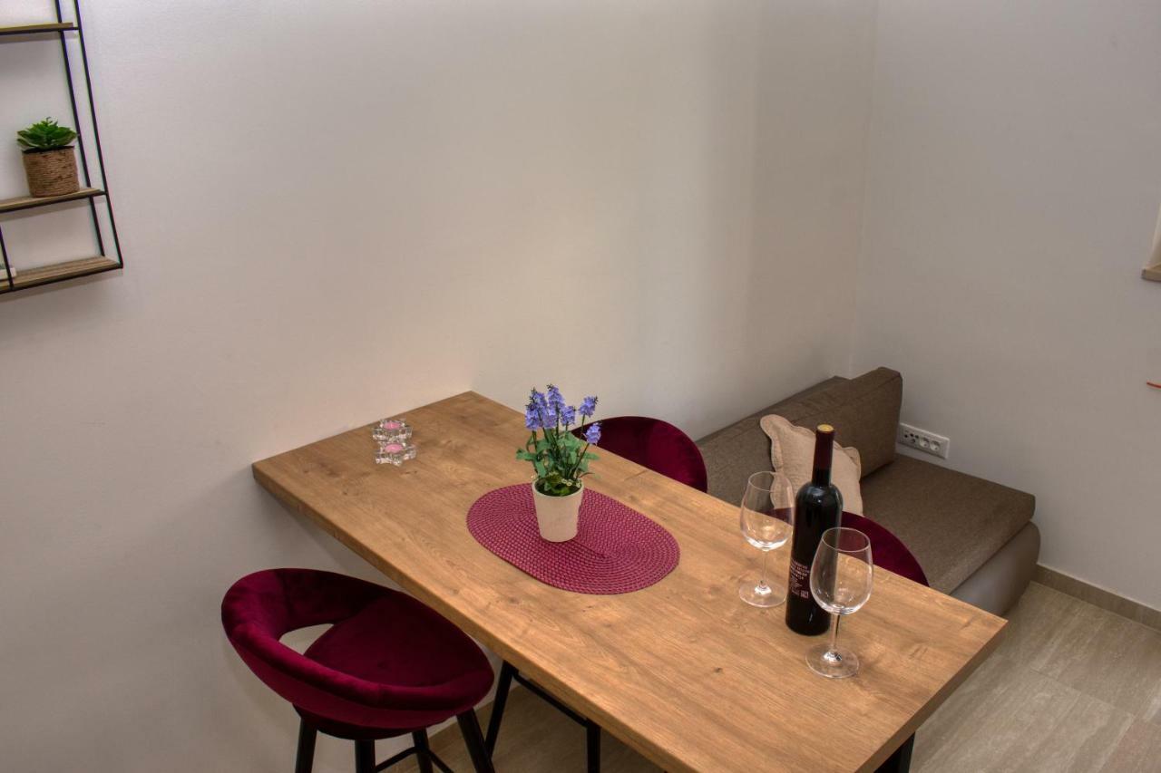 Apartman Ante Сукошан Экстерьер фото