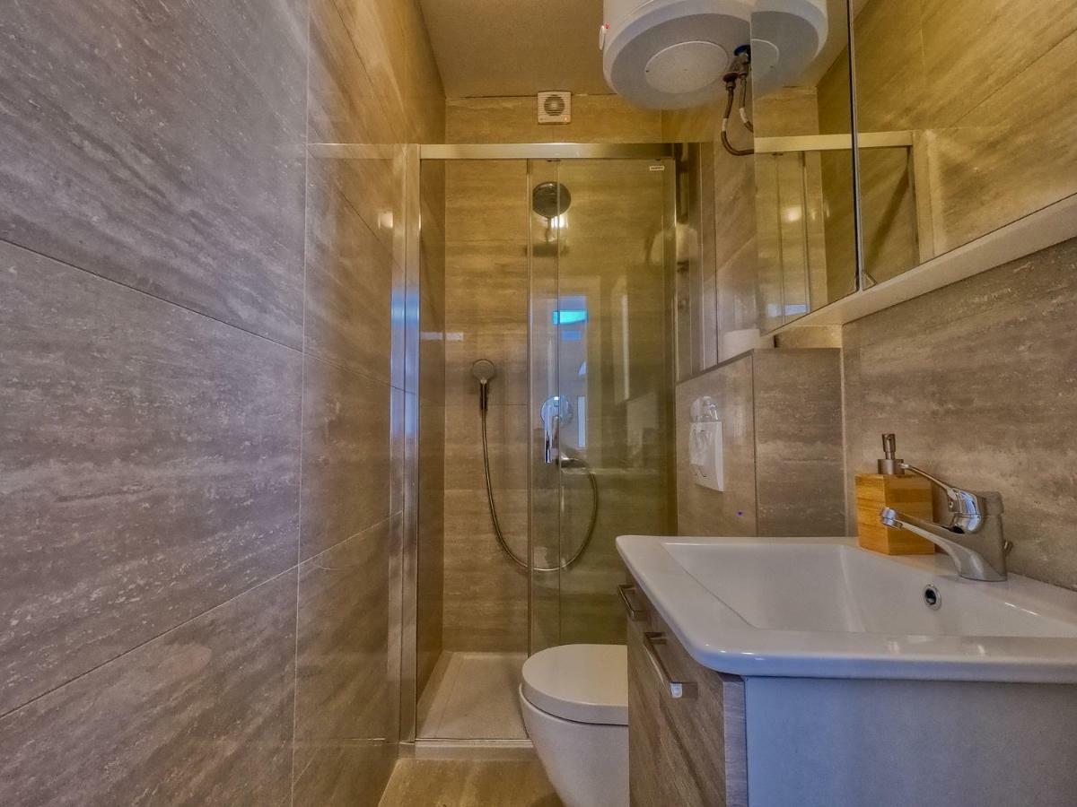 Apartman Ante Сукошан Экстерьер фото
